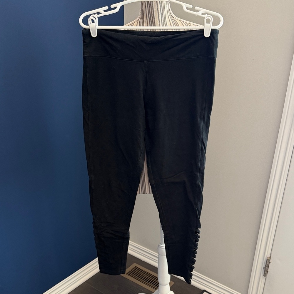 Victoria’s Secret Black Women's Leggings XL-Long